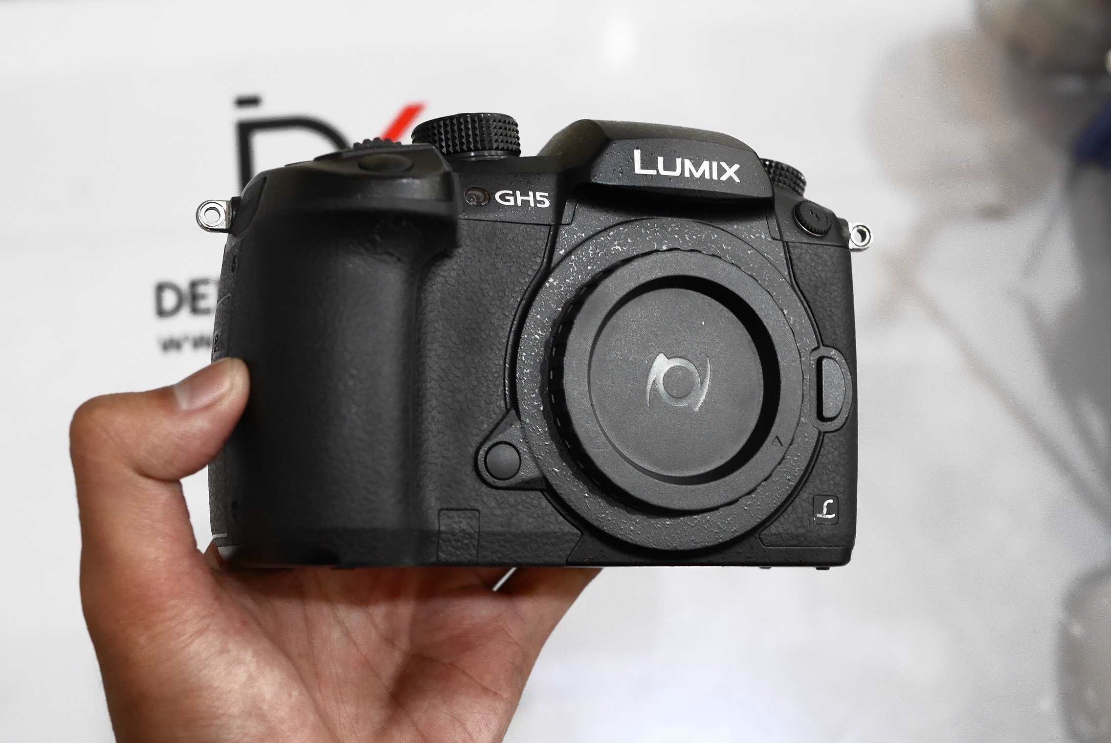 harga lumix gh 5