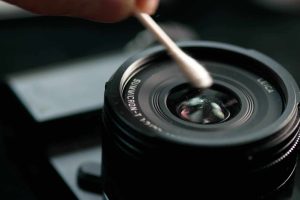 How-to-Clean-Camera-Lens-Header