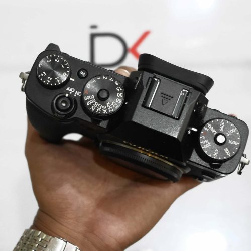 buy used mirrorless camera