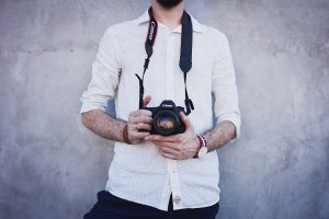camera pertama